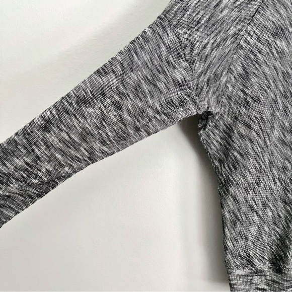 Anthropologie Damiana Slouchy Black and Grey Pullover Sweater Size XS Minimal - Picture 4 of 9